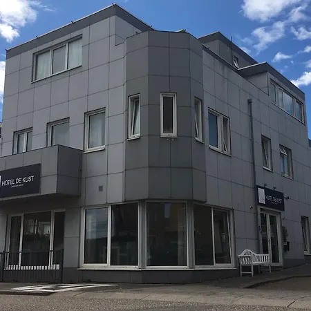 De Kust Hotel 2*