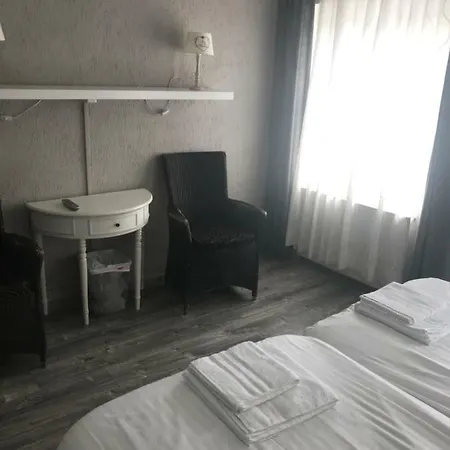 De Kust Hotel