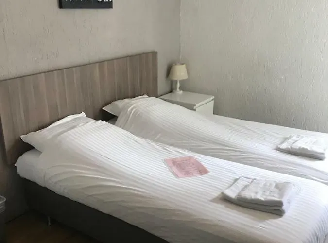 De Kust Szálloda 2*