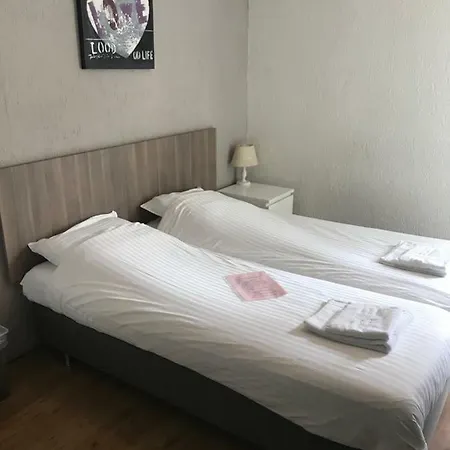 De Kust Hotel 2*